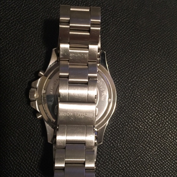 Michael Kors Mk8256 Mens Watch Silver 